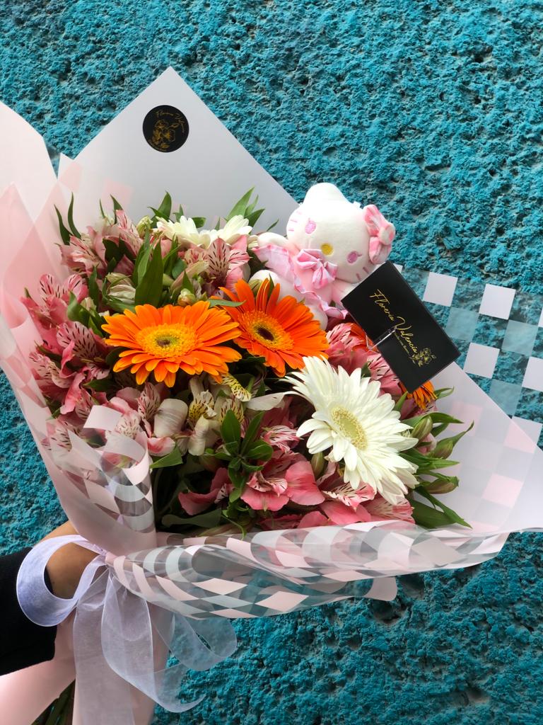 Gerberas con peluchito