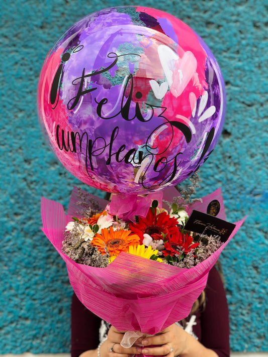 Gerberas y globo personalizado