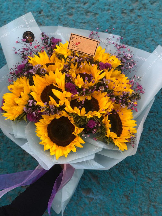 Ramo de girasoles y gypsophila