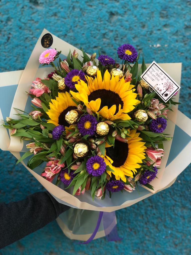 Girasoles con ferreros