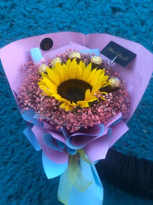 Girasol, gypshophila y ferreros